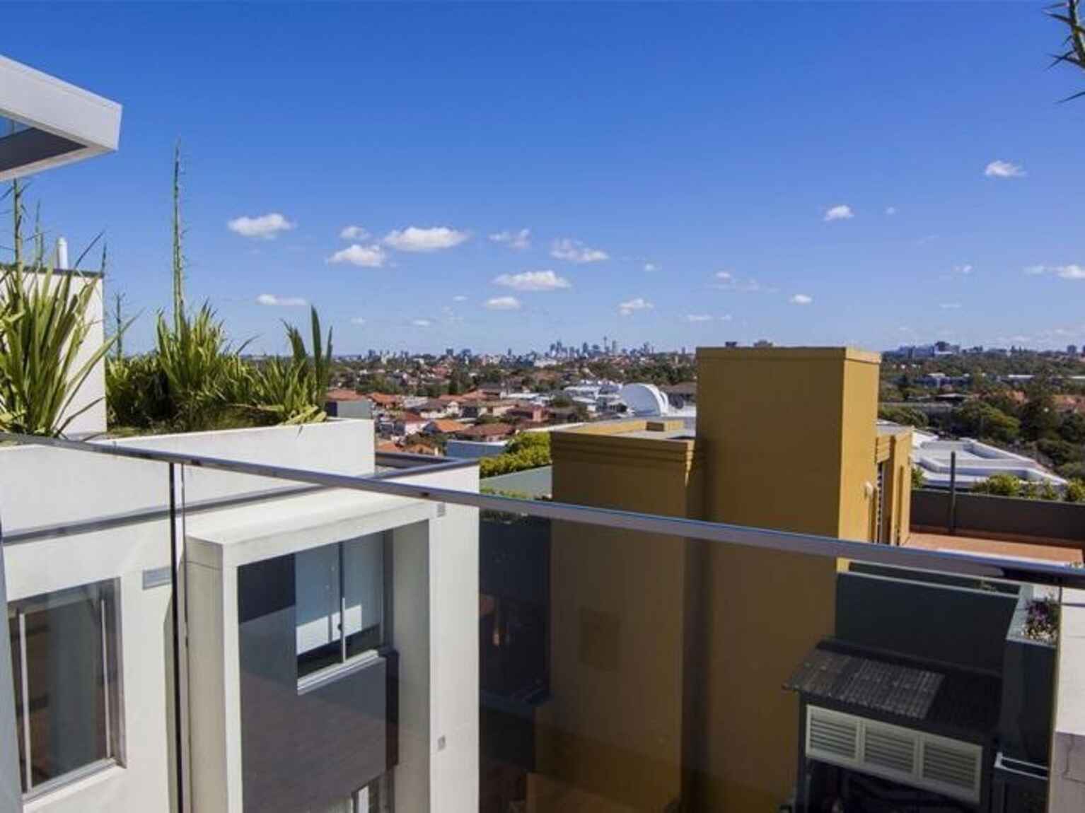 29/693 Anzac Parade Maroubra