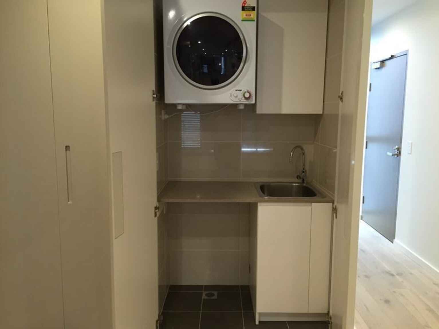 1005/209 Castlereagh Street Sydney