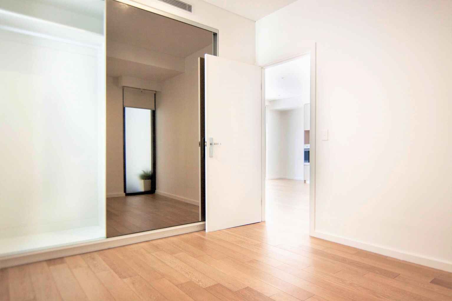 B811/2 Muller Lane Mascot B811/2 Muller Lane Mascot