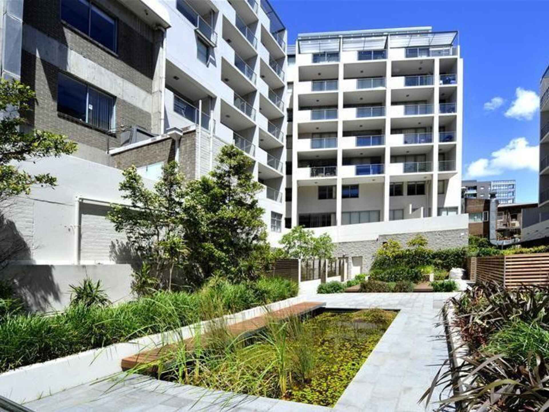 B39/158 Maroubra Road Maroubra