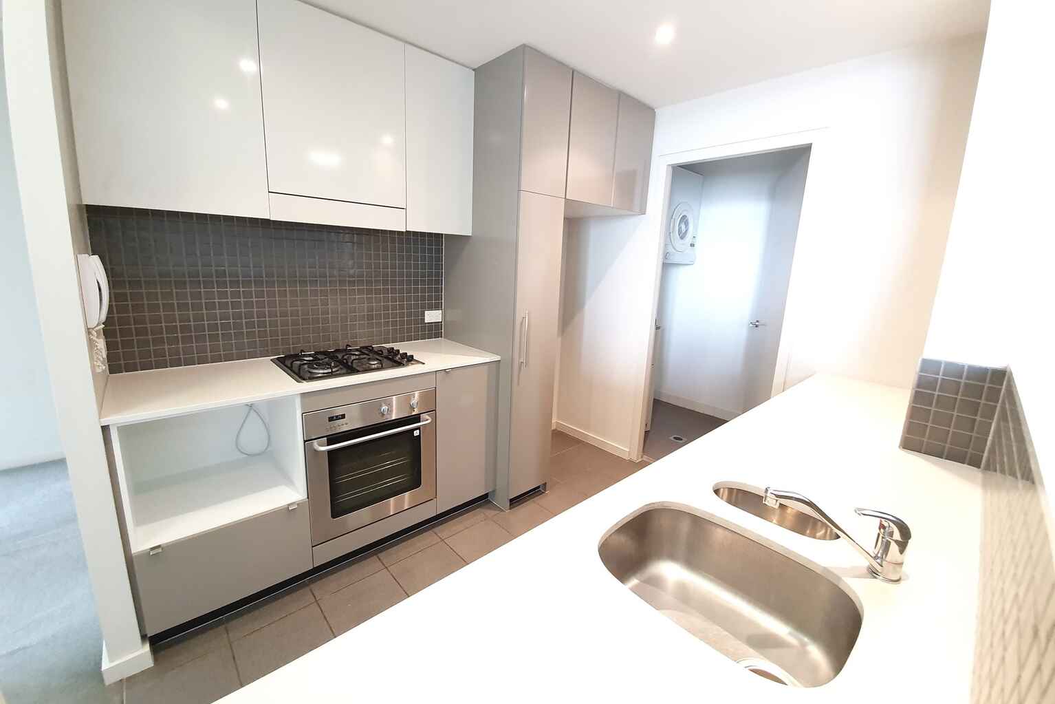 606/1 Bruce Bennets Place Maroubra