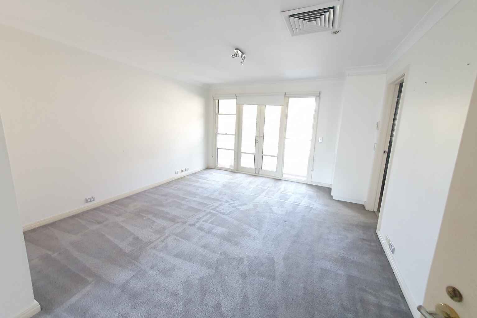 68 Balfour Road Kensington