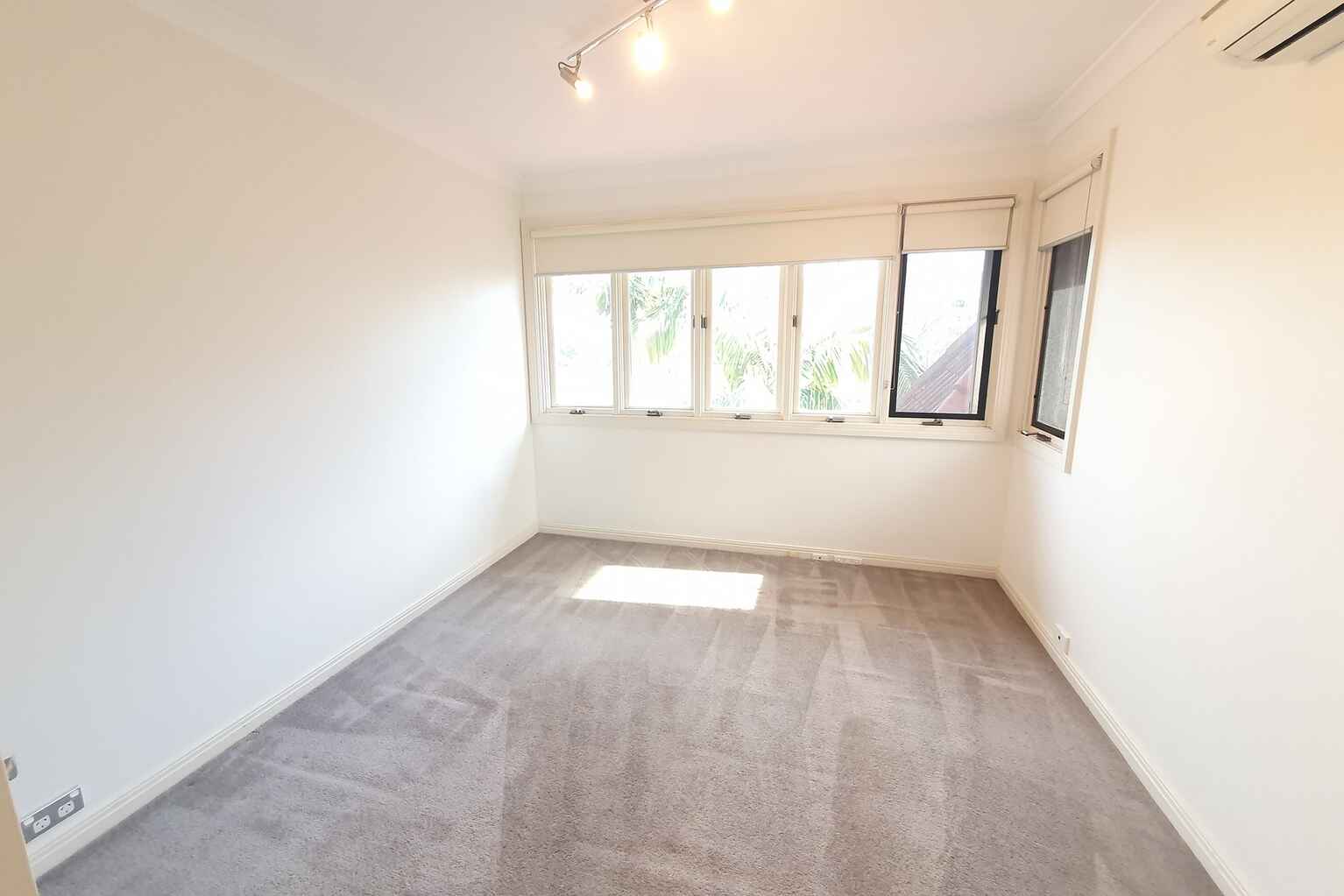 68 Balfour Road Kensington