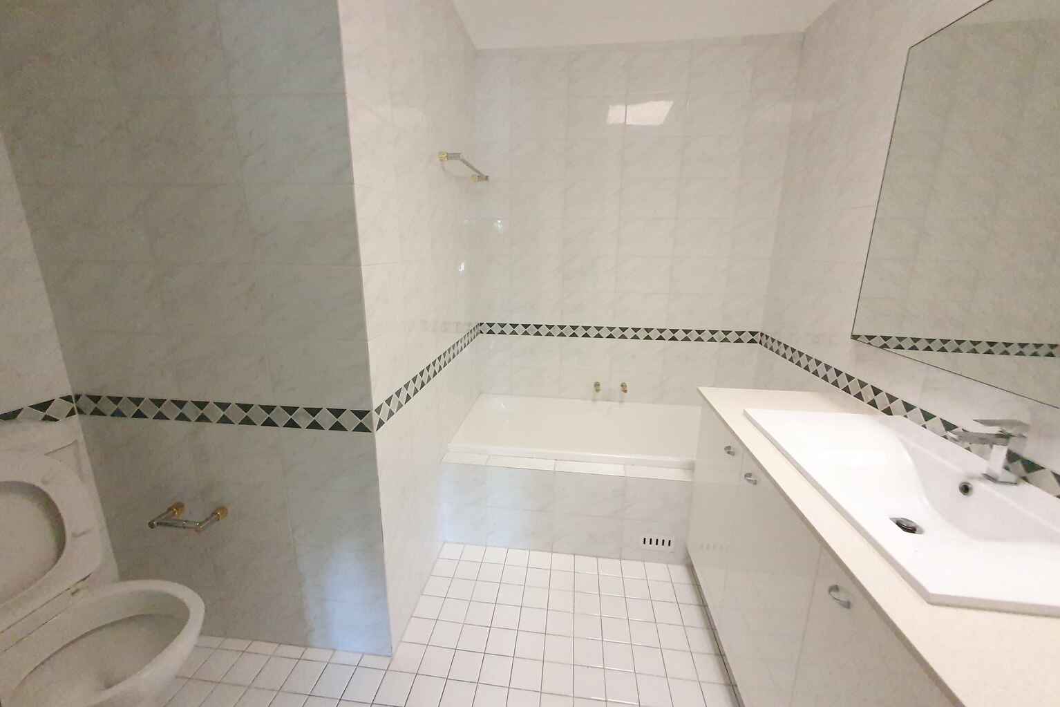 68 Balfour Road Kensington