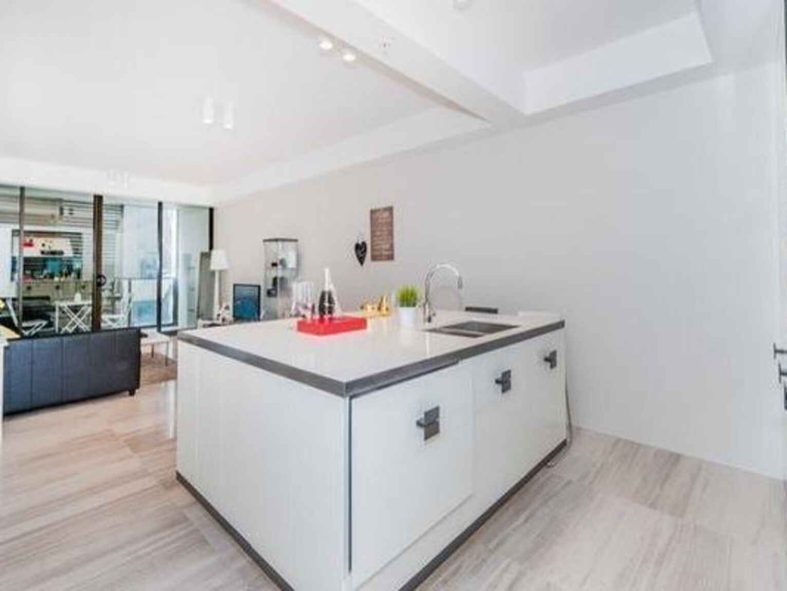 S16.05/178 Thomas Street Haymarket