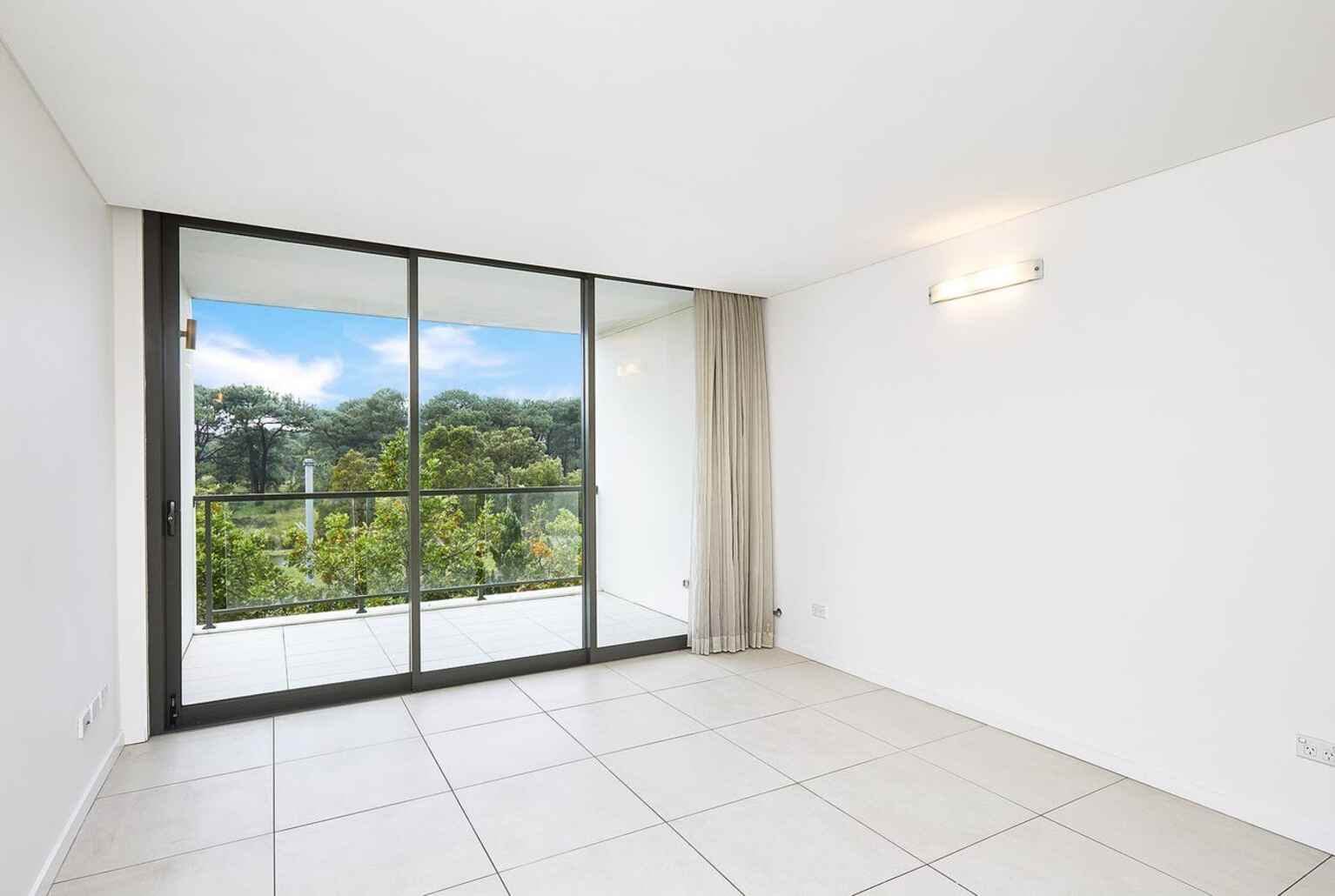 22/7-9 Alison Road Kensington