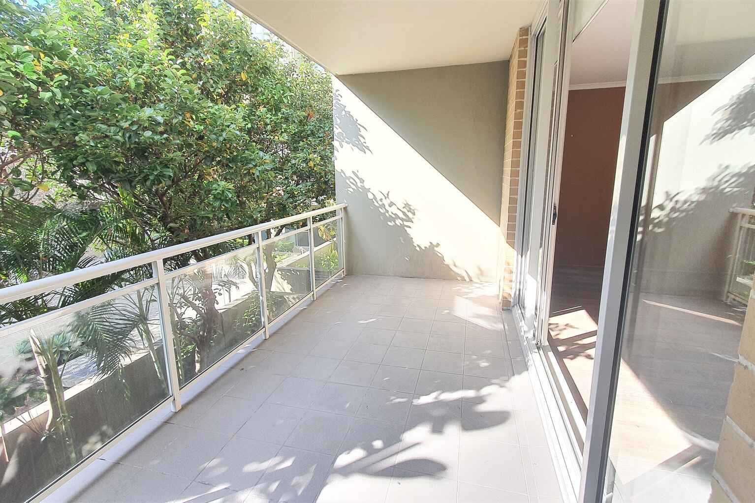 17/4 Gillespie Avenue Alexandria