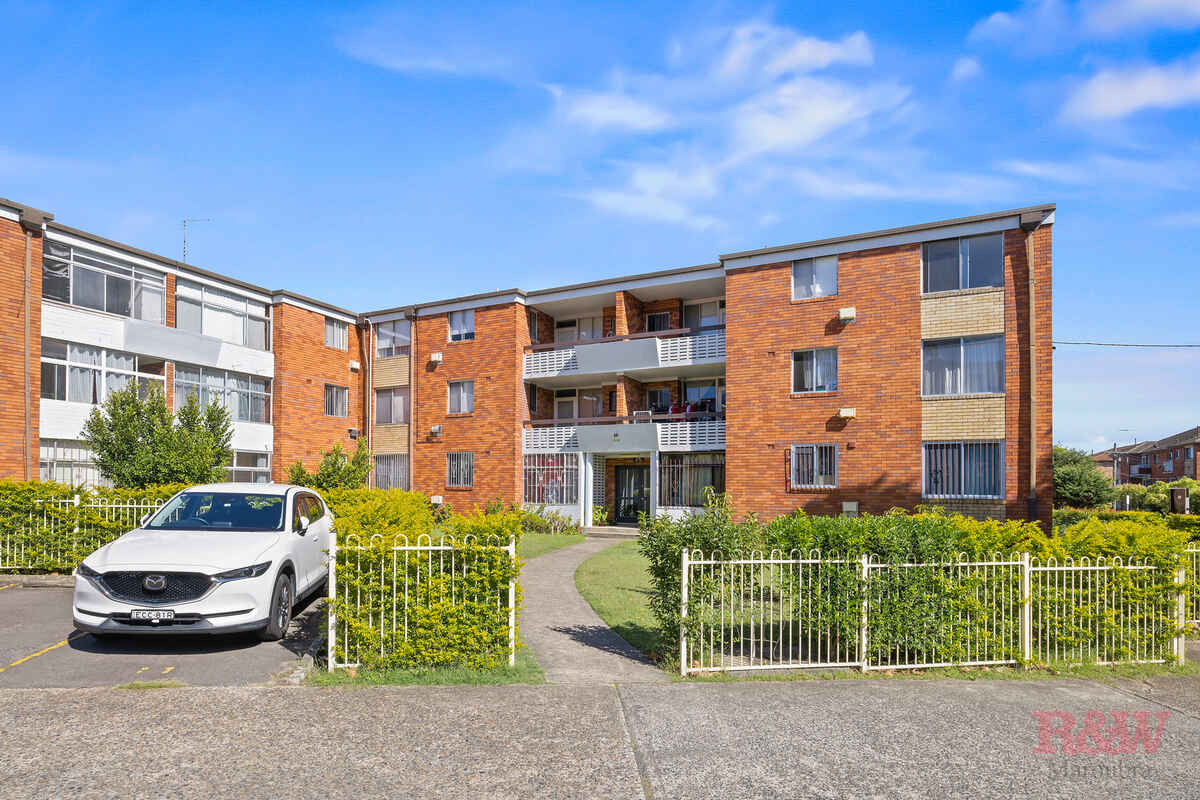 16/66 Mascot Drive Eastlakes