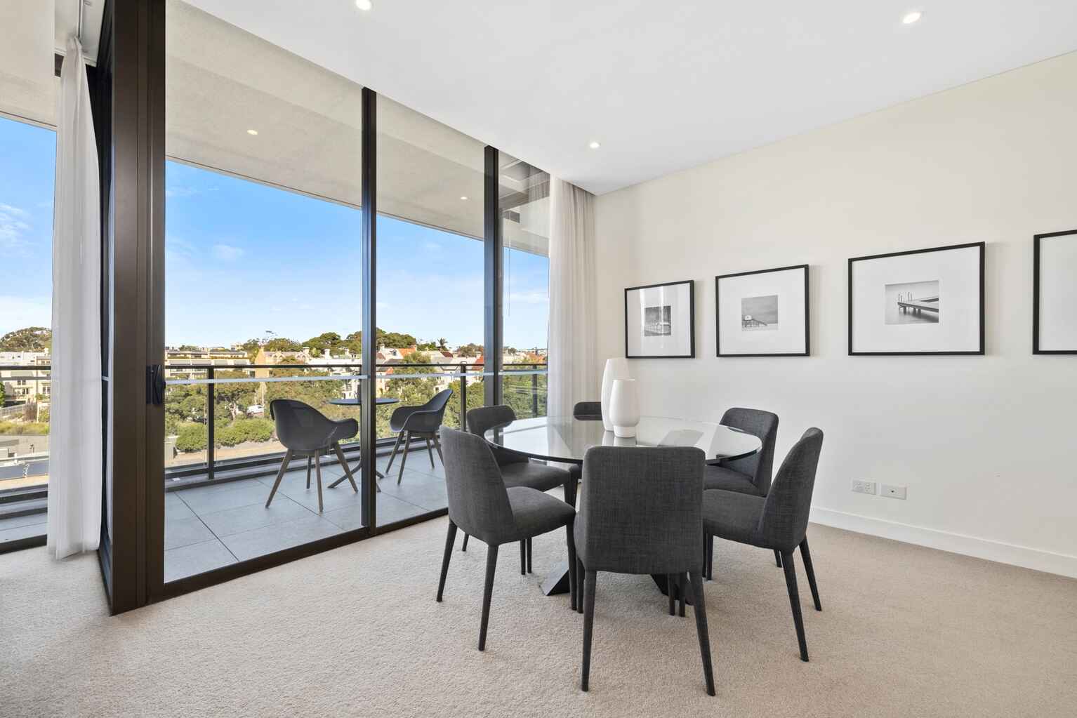 803/17 Grattan Close Forest Lodge