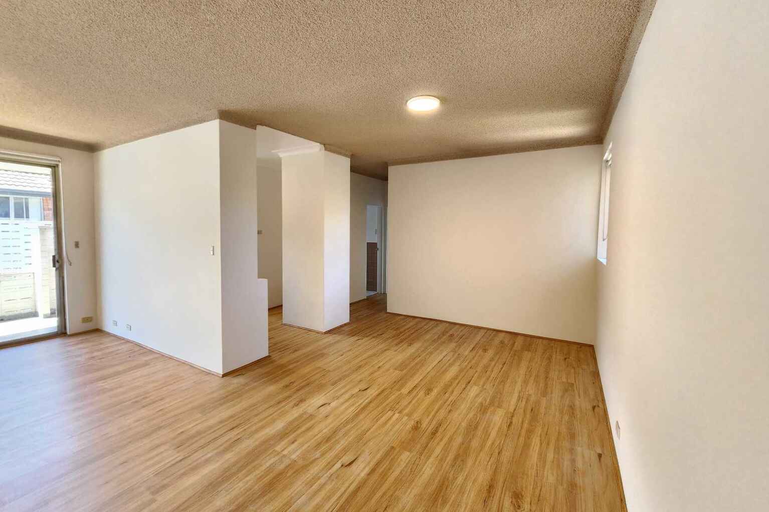 16/16 Evans Avenue Eastlakes