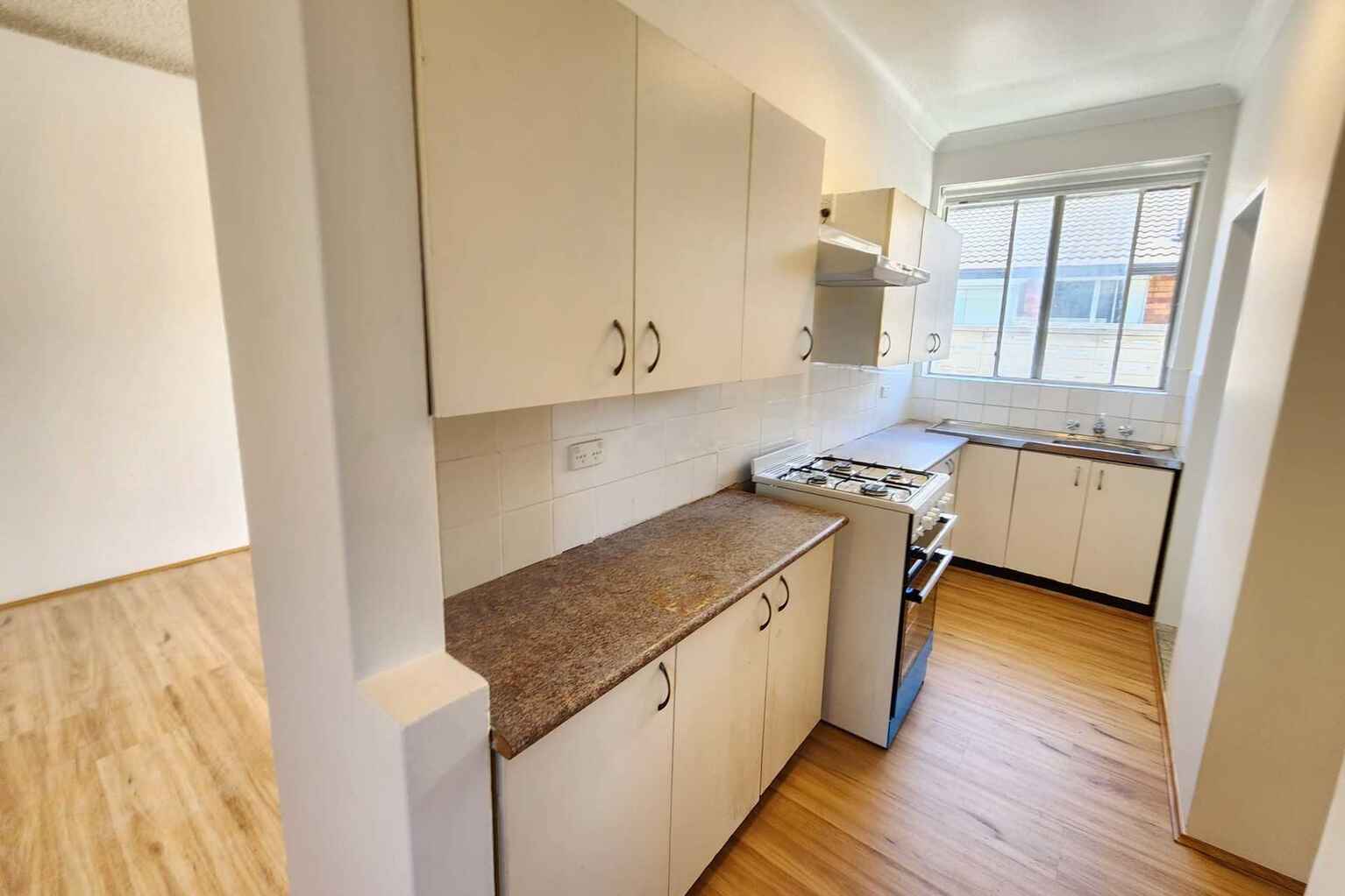 16/16 Evans Avenue Eastlakes