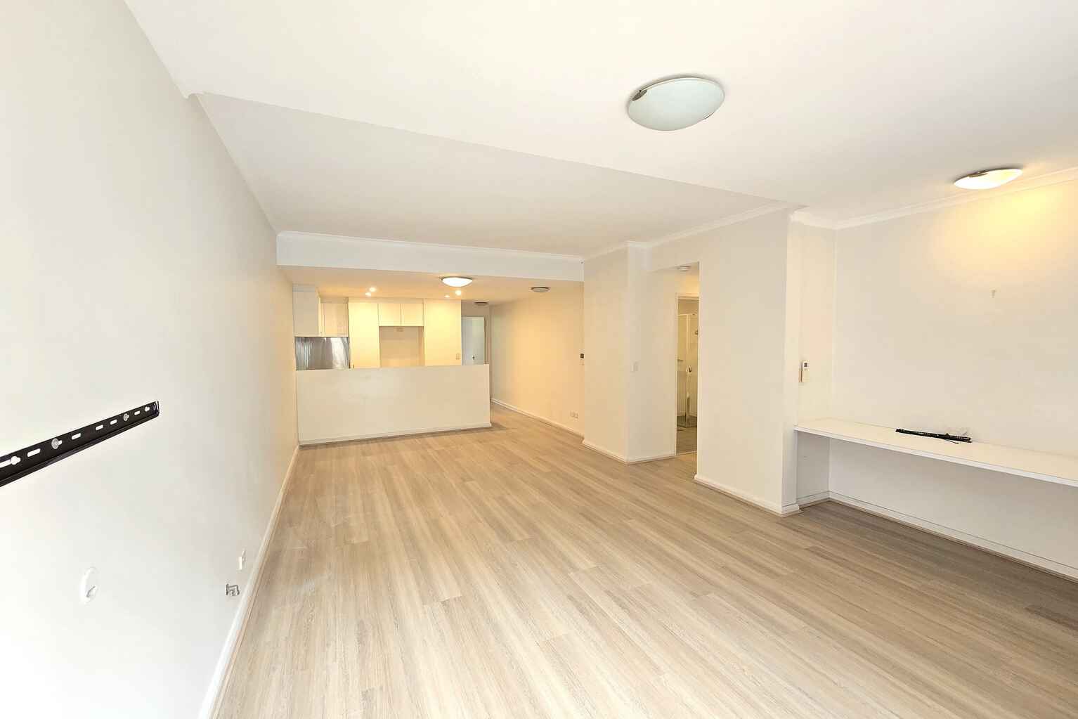 5/8 Grandstand Parade Zetland