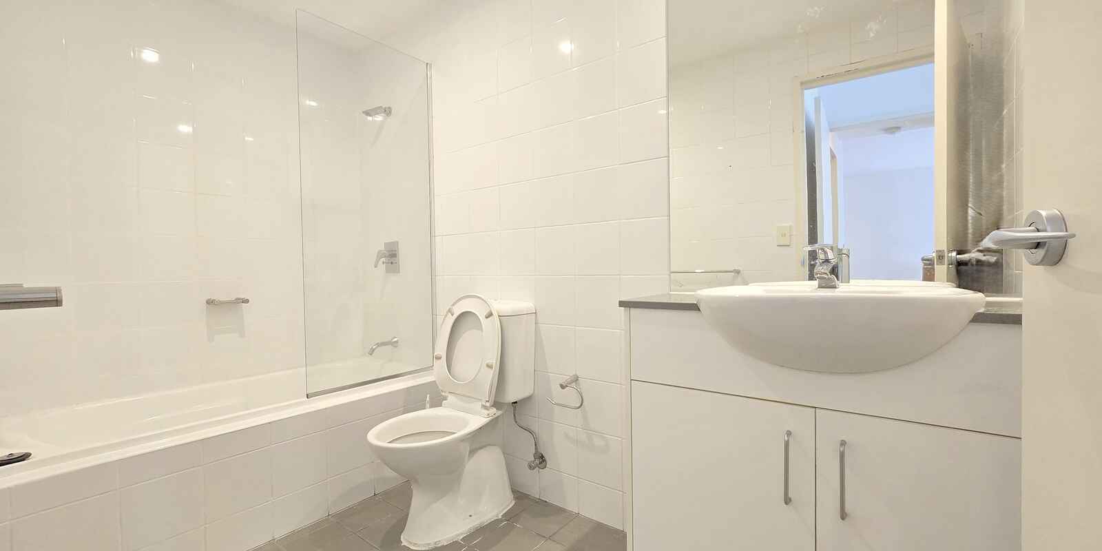 5/8 Grandstand Parade Zetland