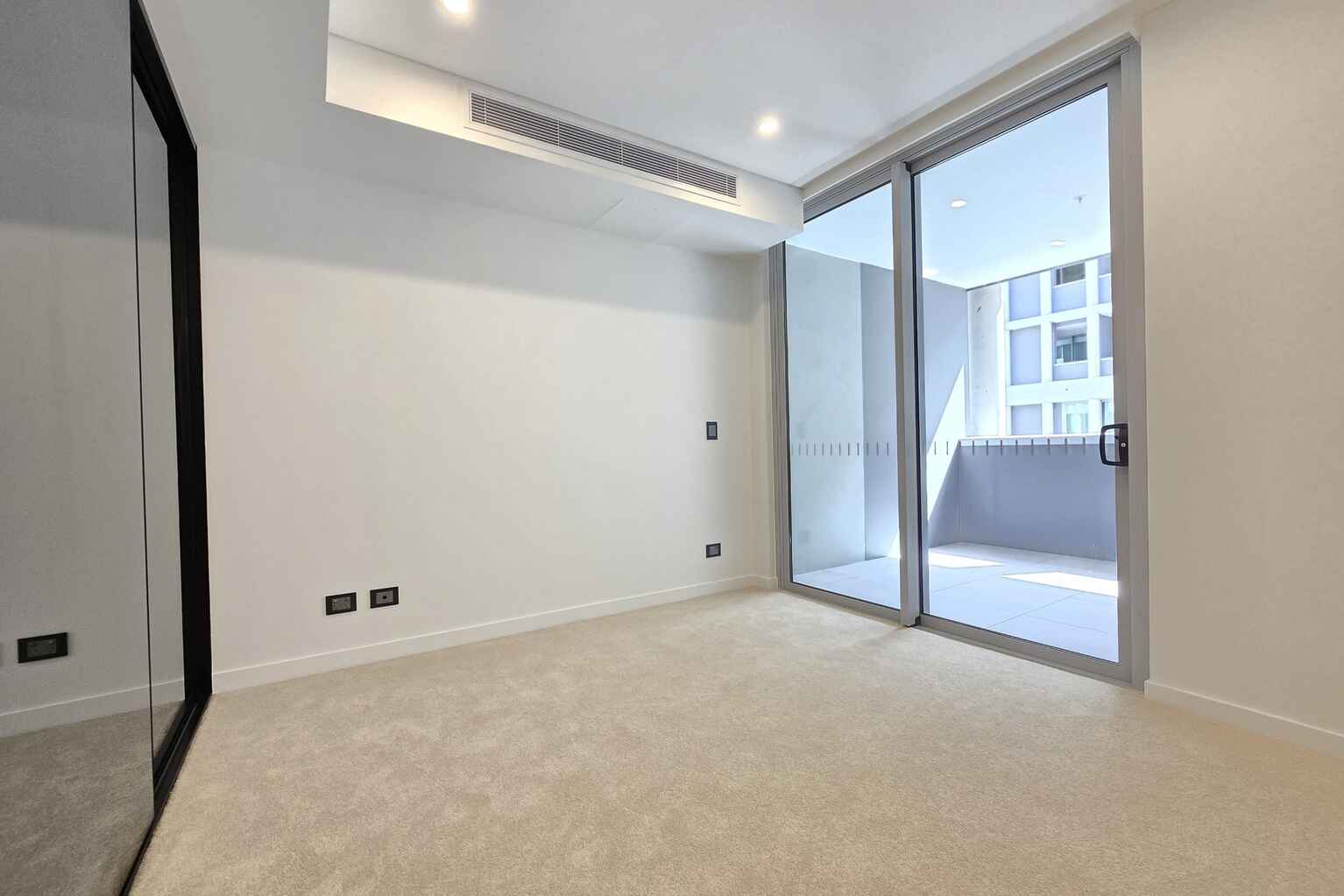 301B/16 Rothschild Avenue Rosebery 301B/16 Rothschild Avenue Rosebery