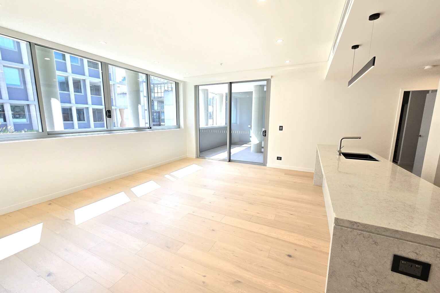 401B/16 Rothschild Avenue Rosebery 401B/16 Rothschild Avenue Rosebery