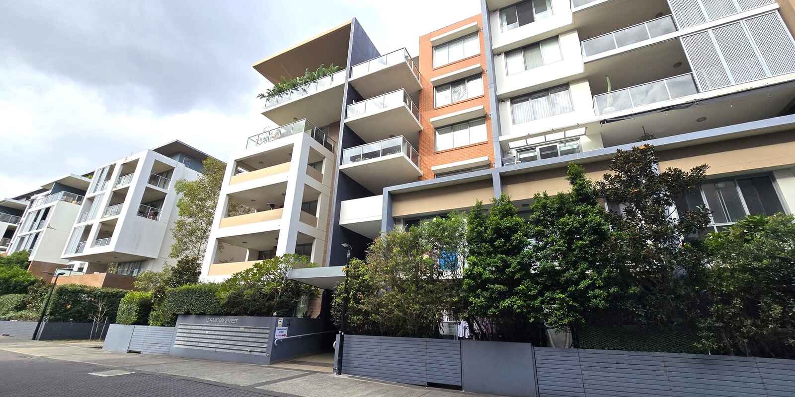 408/12 Rancom Street Botany