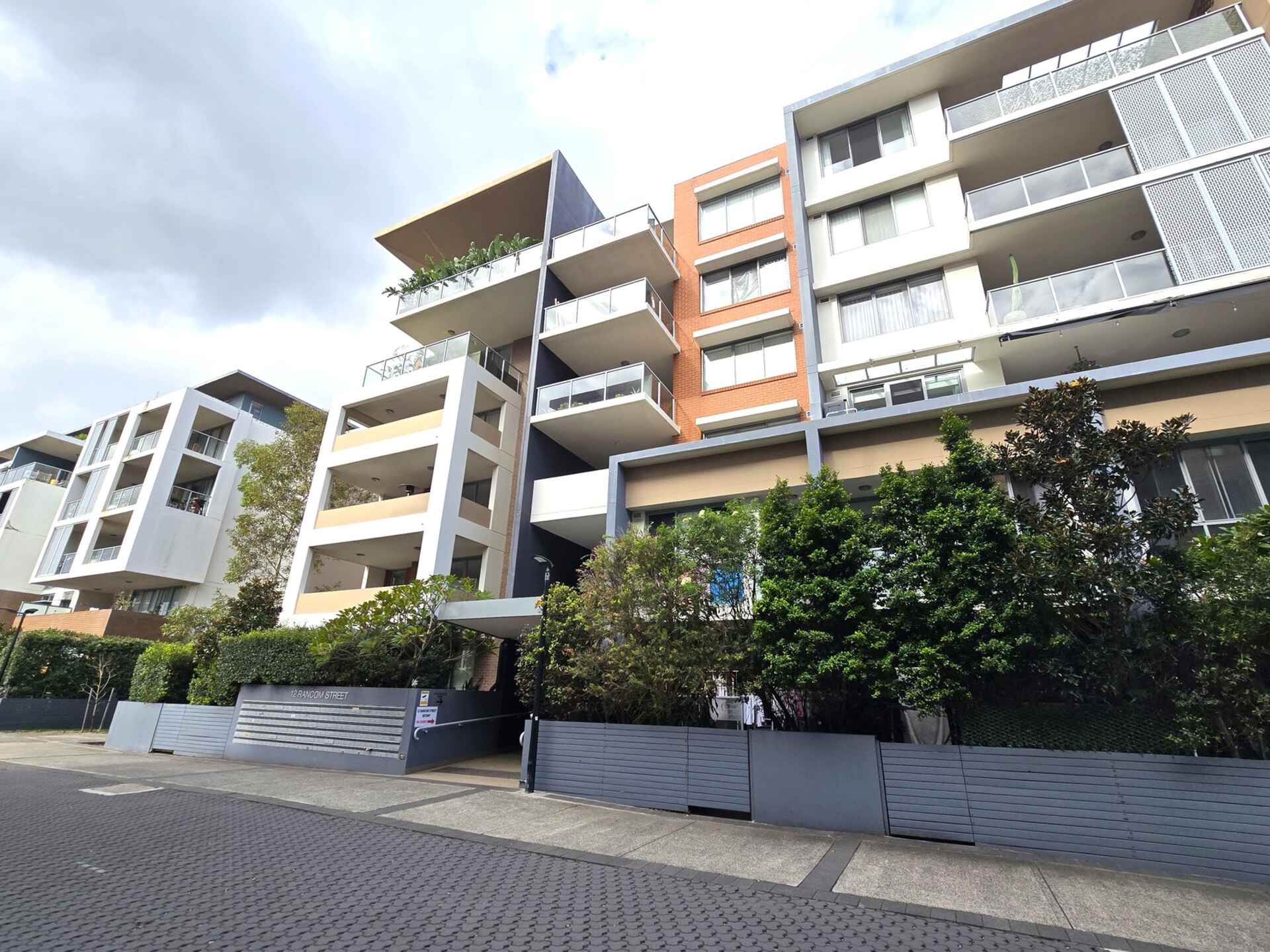 408/12 Rancom Street Botany