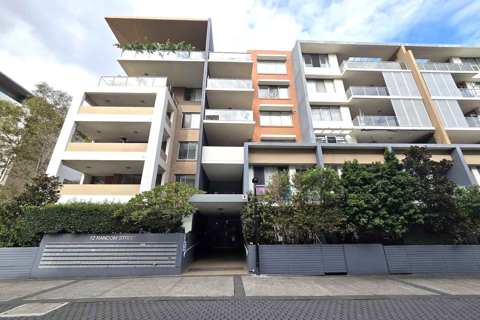 408/12 Rancom Street Botany