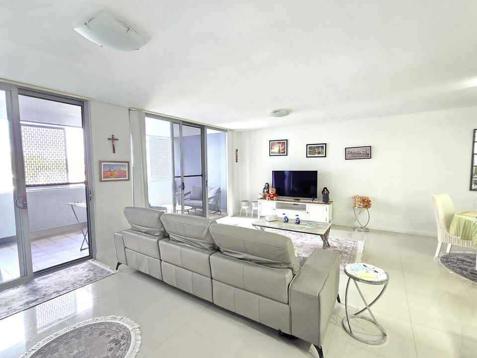 408/12 Rancom Street Botany