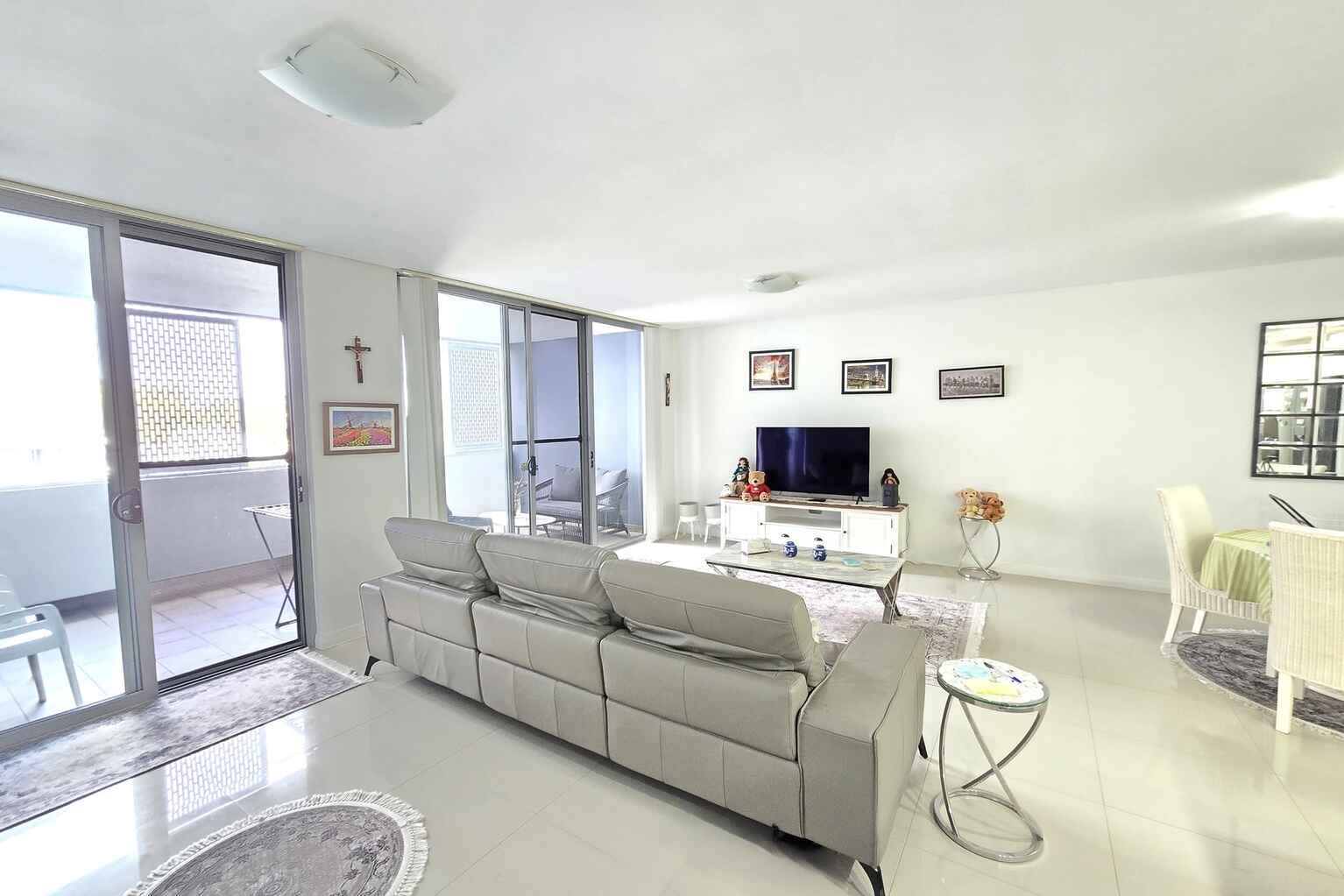 408/12 Rancom Street Botany