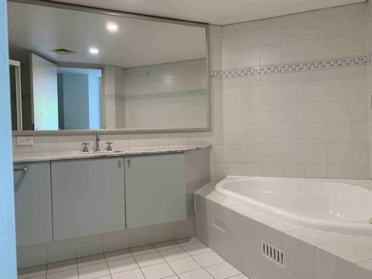 402/93 Brompton Road Kensington 402/93 Brompton Road Kensington