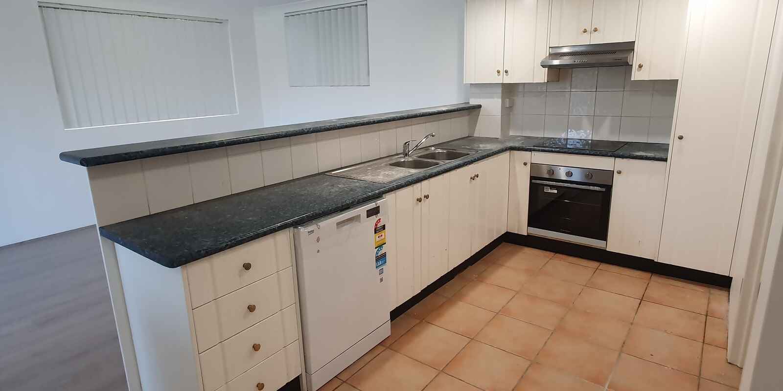 1/76 Yorktown Parade Maroubra