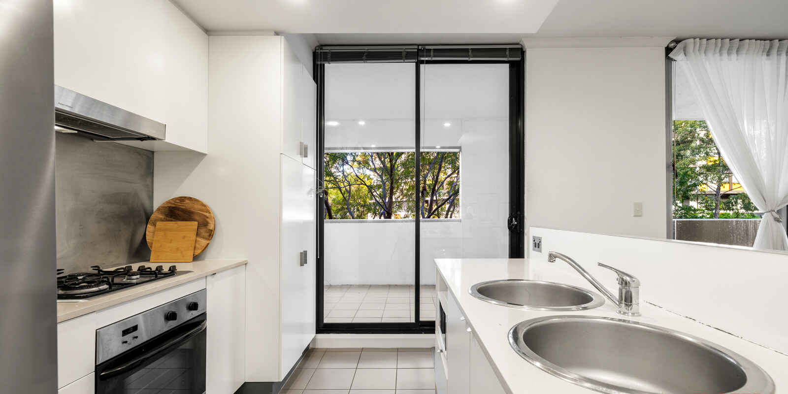 98/5A Victoria Park Parade Zetland